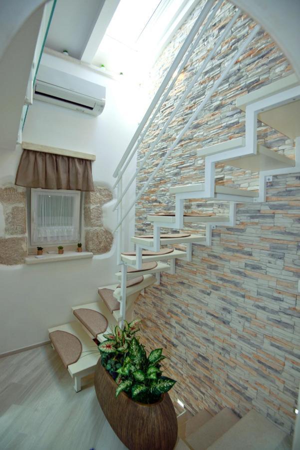 Apartment Sanjin With Sea View Baška Екстериор снимка
